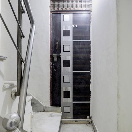 Hotel O Thirty Inns Noida Exterior foto