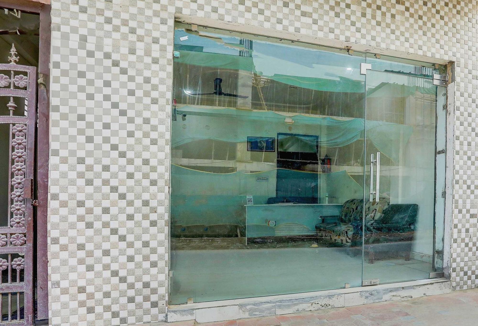 Hotel O Thirty Inns Noida Exterior foto
