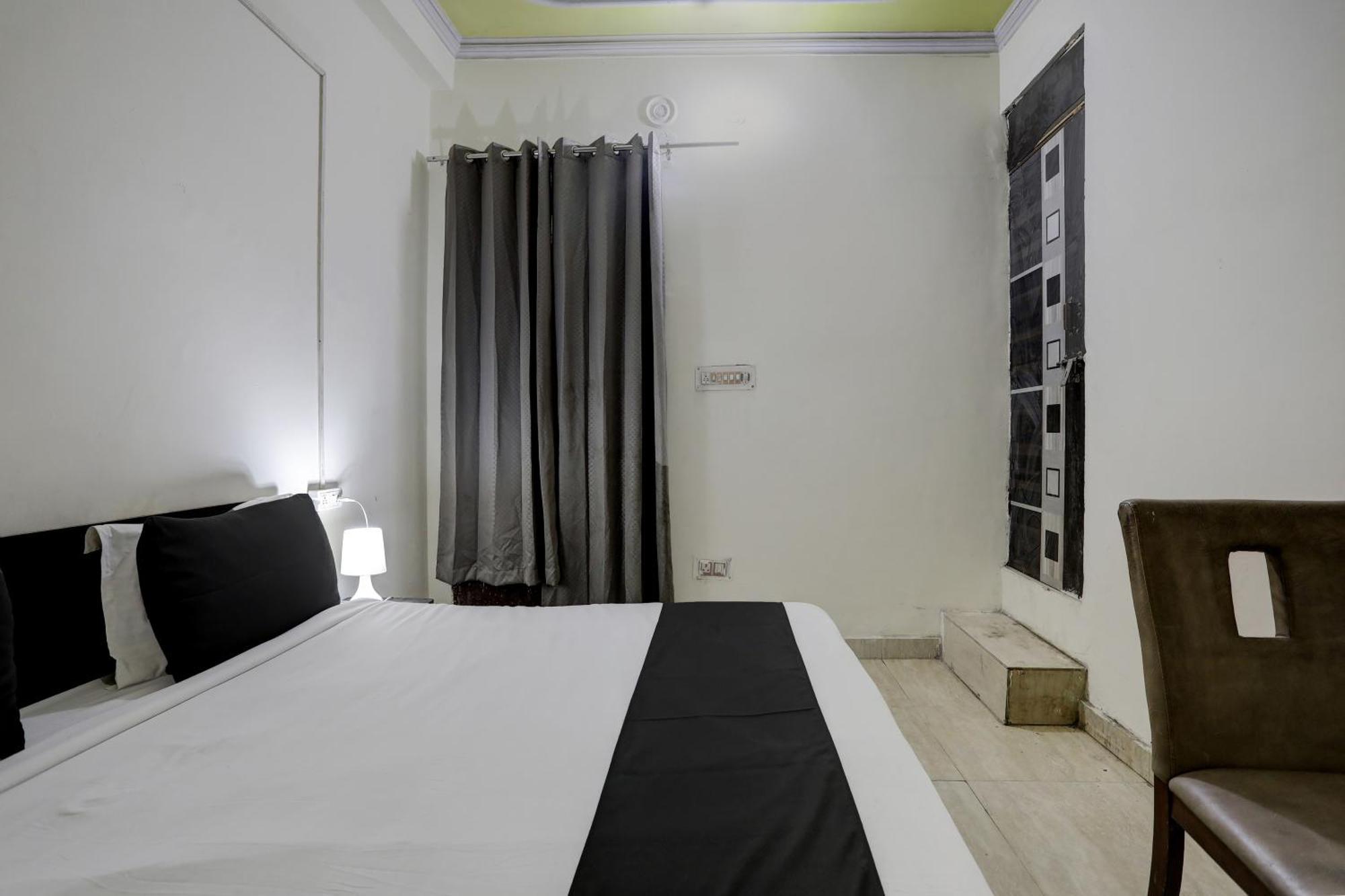 Hotel O Thirty Inns Noida Exterior foto