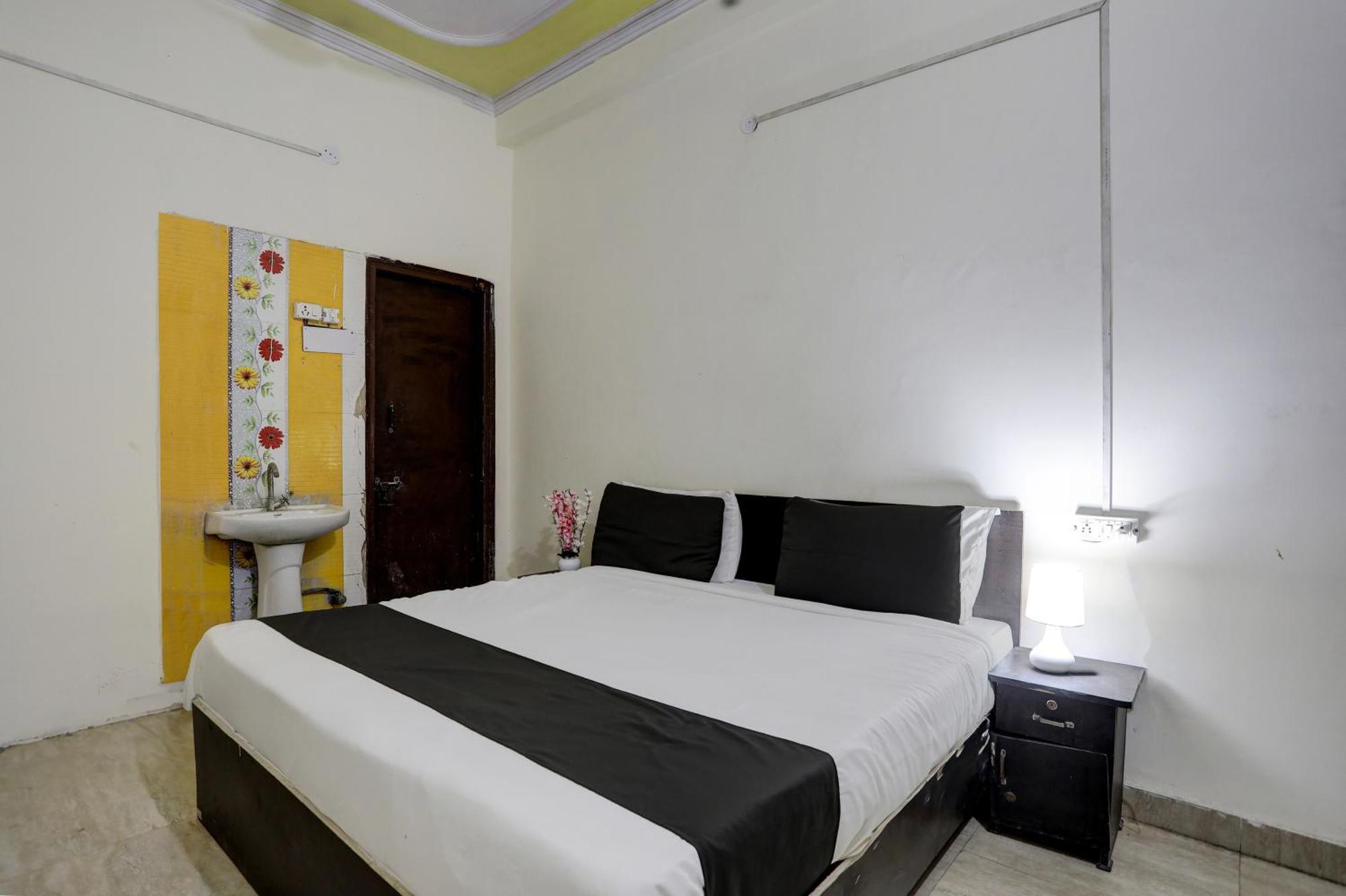 Hotel O Thirty Inns Noida Exterior foto